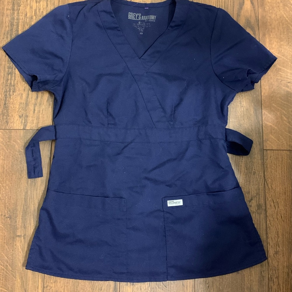 Greys anatomy scrub top